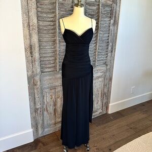 Vera Wang Classic Formal Black Gown